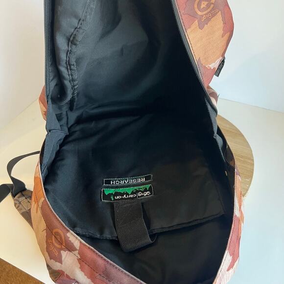 LRG Brown Leaf Print Carry on Lightweight Laptop Large Backpack Unisex - Picture 8 of 16